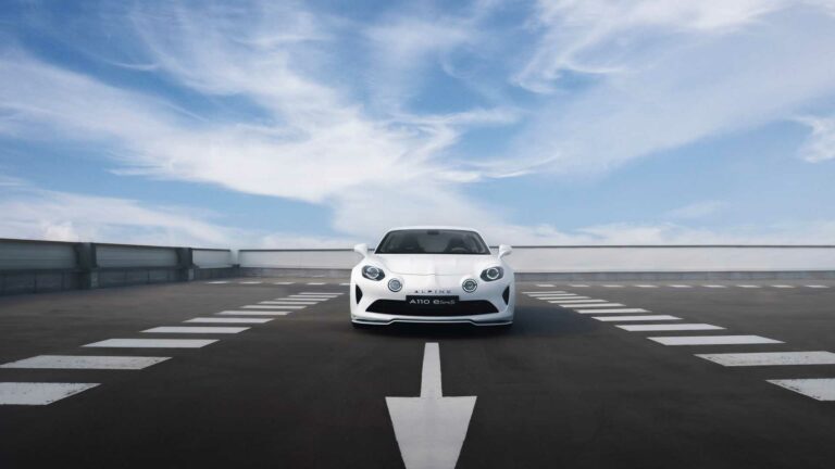 Alpine A110, Concept car , en versió elèctrica. Render des de davant. Cotxe Andorra