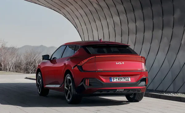 kia_ev6-gt_landingpage_gallery_02_964x723